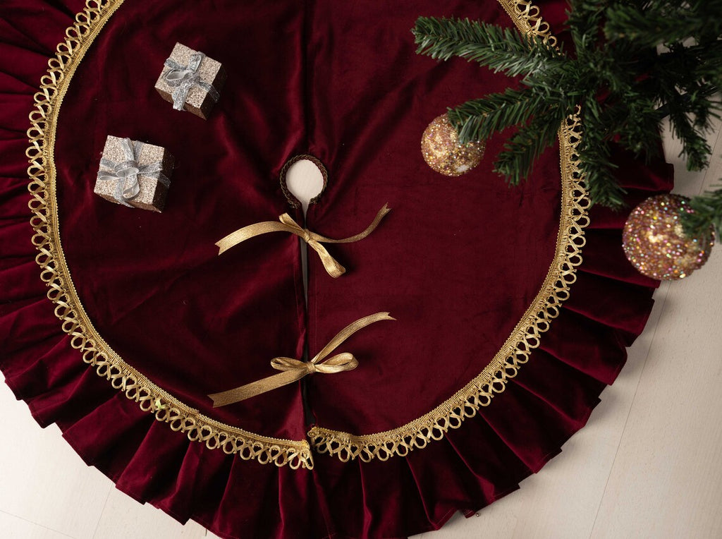 Wholesale Burgundy Velvet Christmas Tree Skirt – 120cm Holiday Tree Base Decor for Retailers & Bulk Orders
